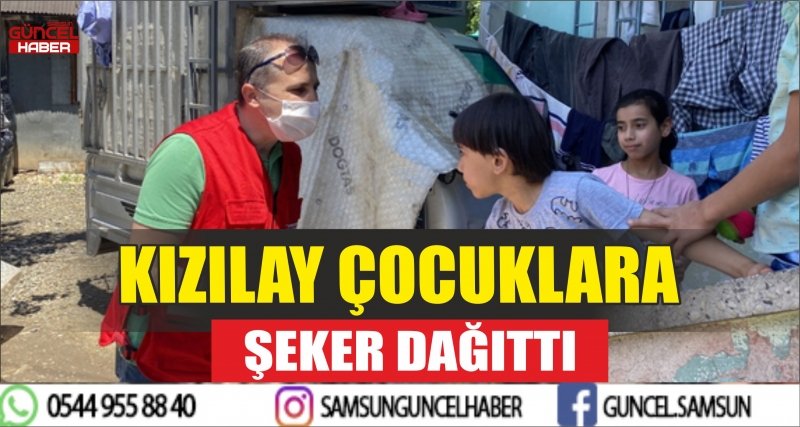 KIZILAY ÇOCUKLARA ŞEKER DAĞITTI