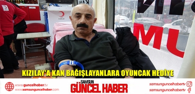 Kızılay'a kan bağışlayanlara oyuncak hediye